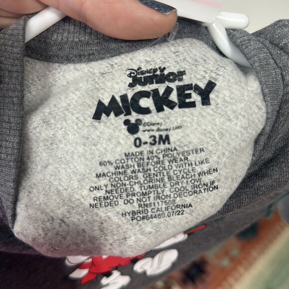 Disney Mickey Mouse Holiday Sweatshirt NWT‎ Sz 0-3m - Picture 5 of 5